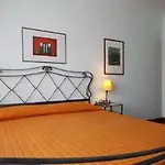 לינה וארוחת בוקר Appia Davila25 רומא