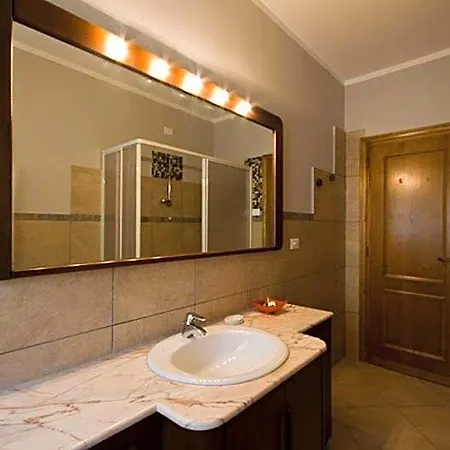 Appia Davila25 Bed & Breakfast